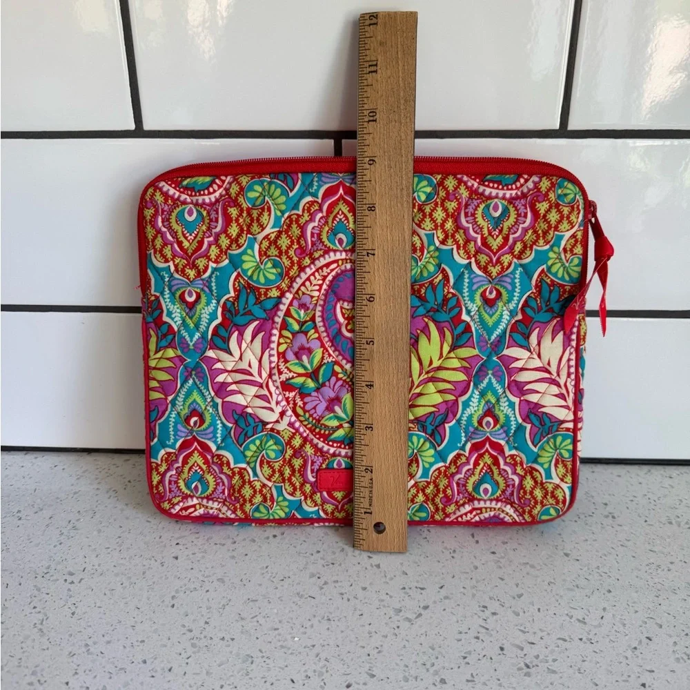 Vera Bradley Tablet Sleeve NWOT Paisley in Paradise Quilted Case